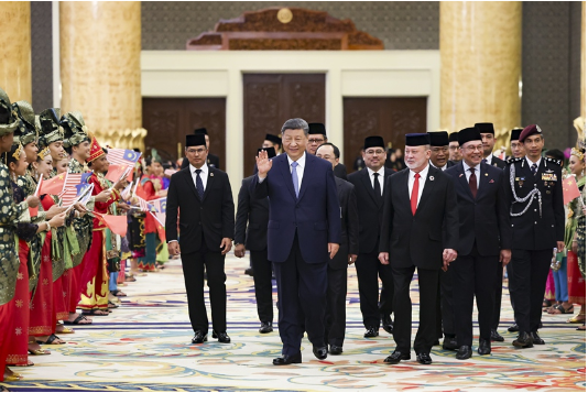 习近平会见马来西亚最高元首易卜拉欣7 习近平会见马来西亚最高元首易卜拉欣7