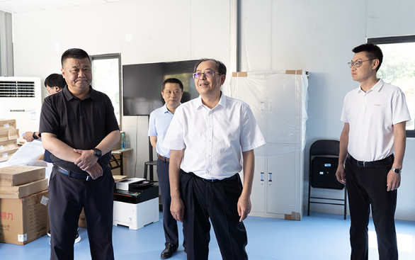 邓立军在成都市督导检查世运会住建领域应急安全保障工作1 邓立军在成都市督导检查世运会住建领域应急安全保障工作1
